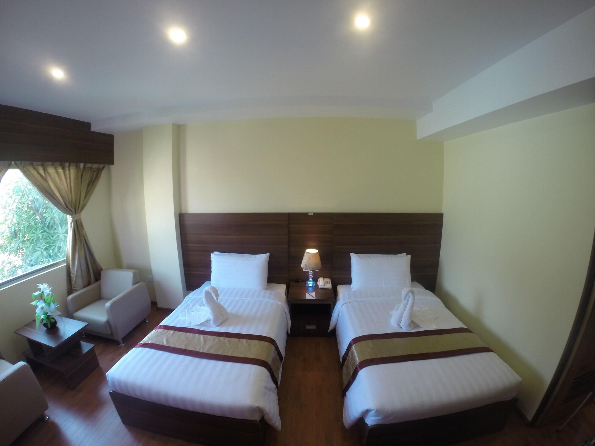 Silver Green Hotel Yangon Luaran gambar
