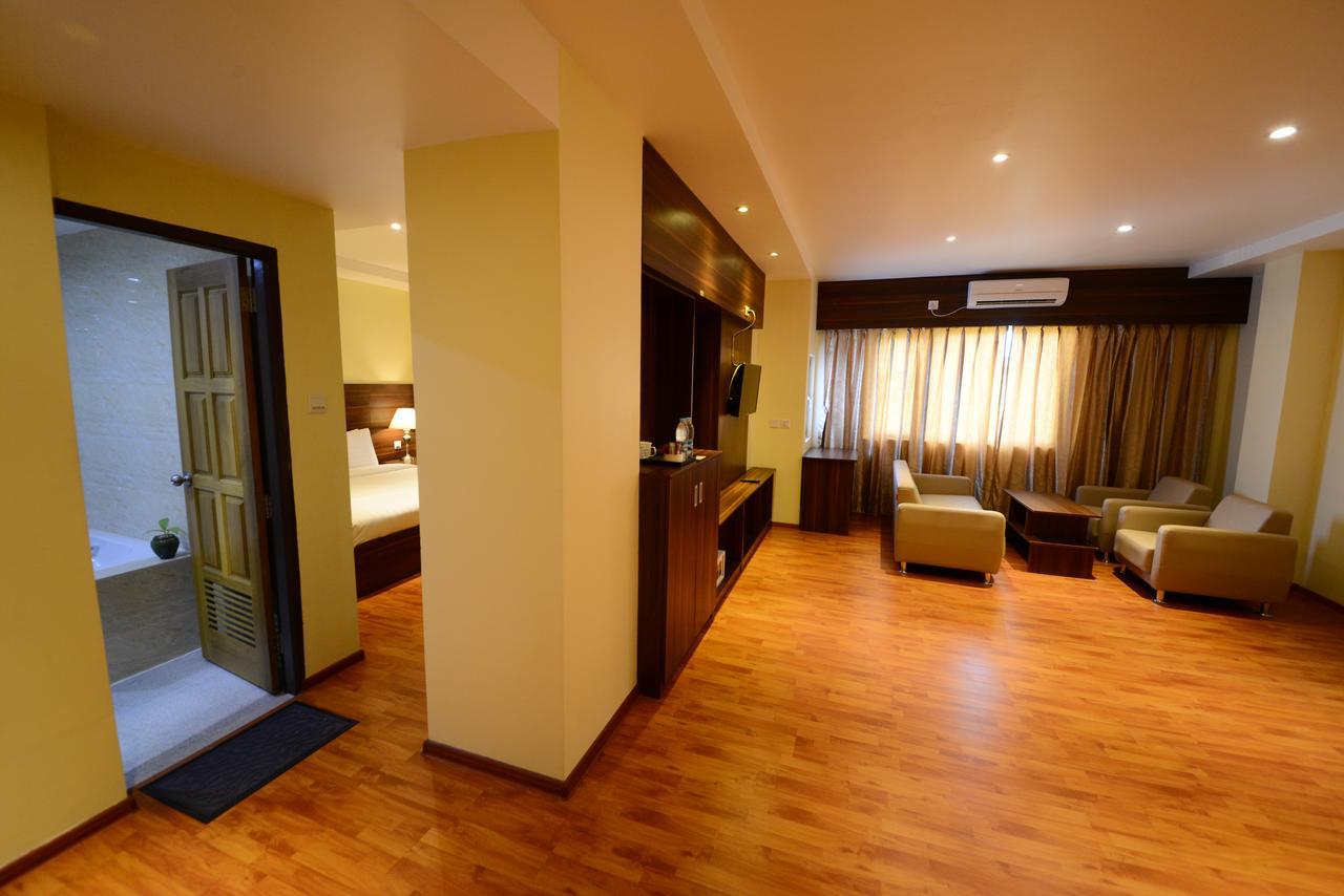 Silver Green Hotel Yangon Luaran gambar