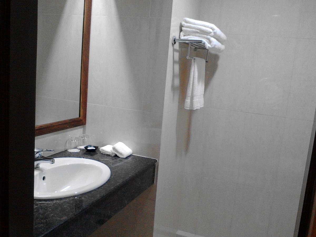 Silver Green Hotel Yangon Luaran gambar
