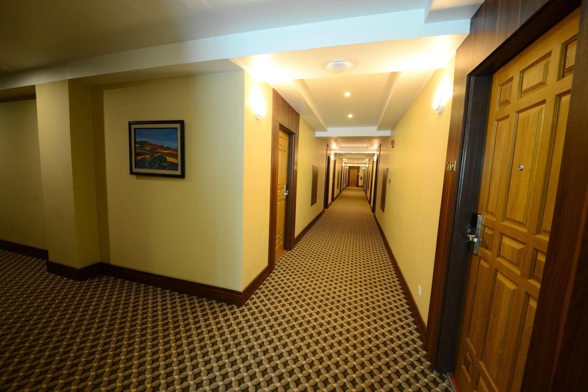 Silver Green Hotel Yangon Luaran gambar