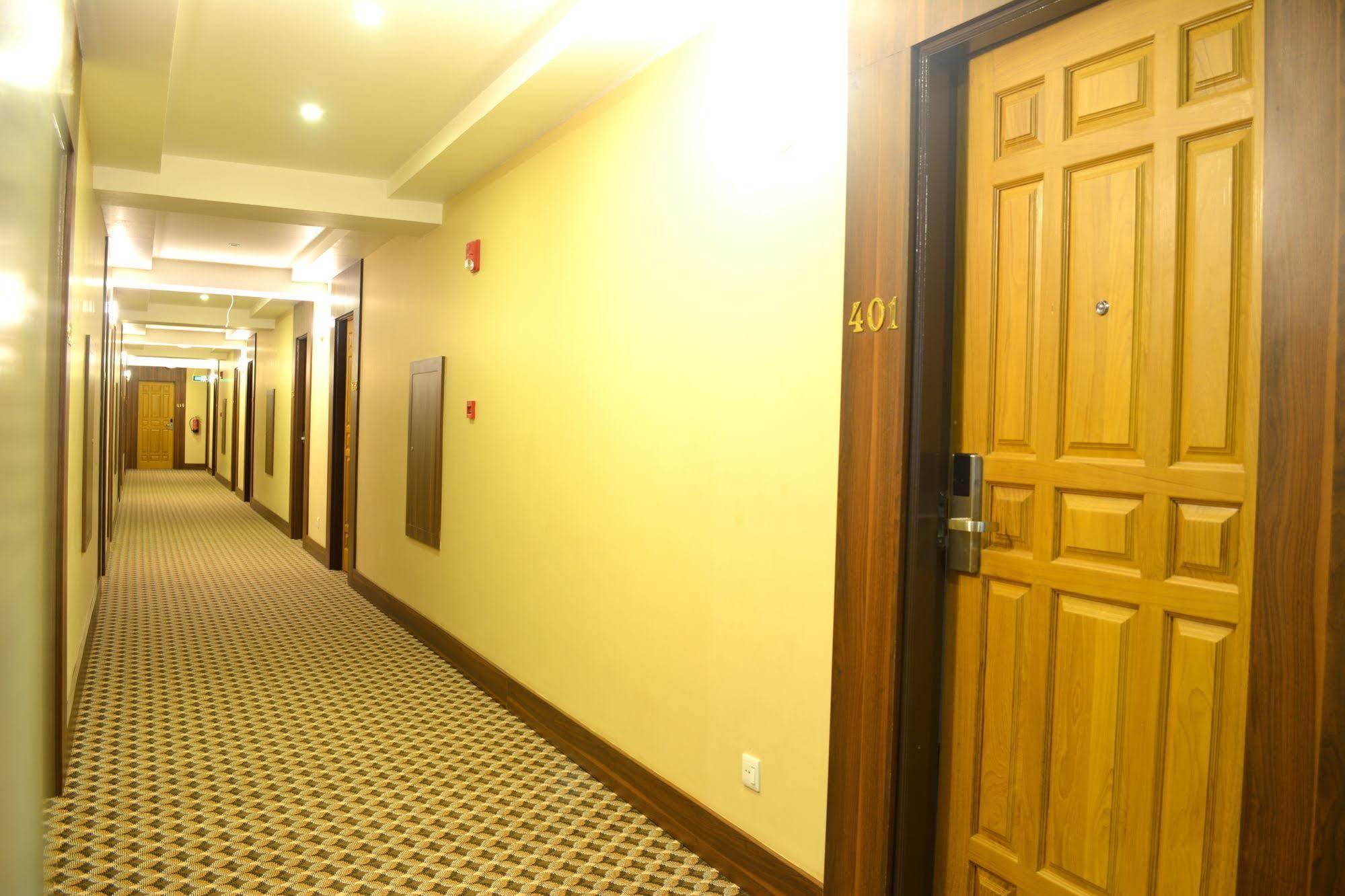 Silver Green Hotel Yangon Luaran gambar
